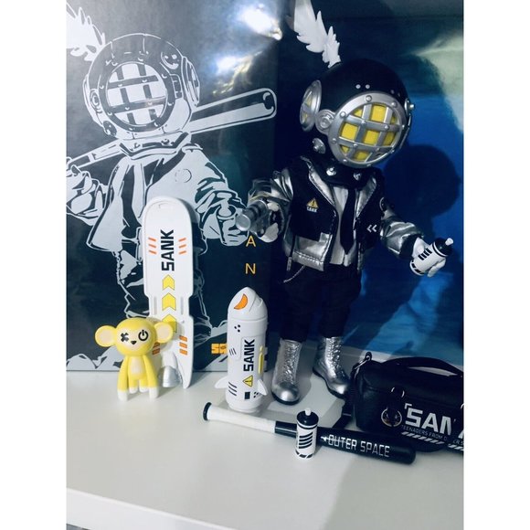 Limited Edition Sank Action Figures Future Boy & Retro Boy Bundle! Designer Toys - Picture 7 of 12